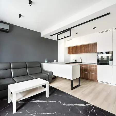 Racjonalizacji Modern * Warsaw